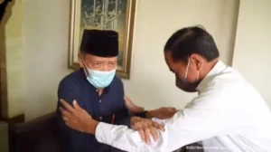 Presiden Jokowi Jenguk Buya Syafii Maarif