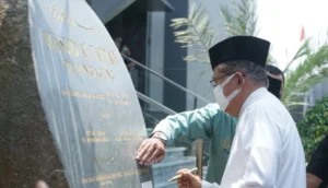 Resmikan Masjid Al-Fattah Tulungagung Milik Muhammadiyah, Ini Pesan Jusuf Kalla