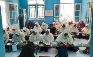 Bulanan Nasyiah Wringinanom Bahas Fikih Wanita