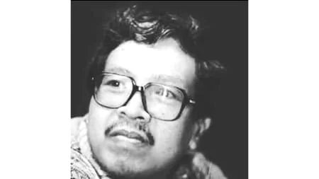 Kuntowijoyo Cendekiawan ‘Dilarang Mencintai Bunga-Bunga’