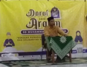 Kakak-beradik Ini Pakai Motif Tenun Limited Edition saat Syuting