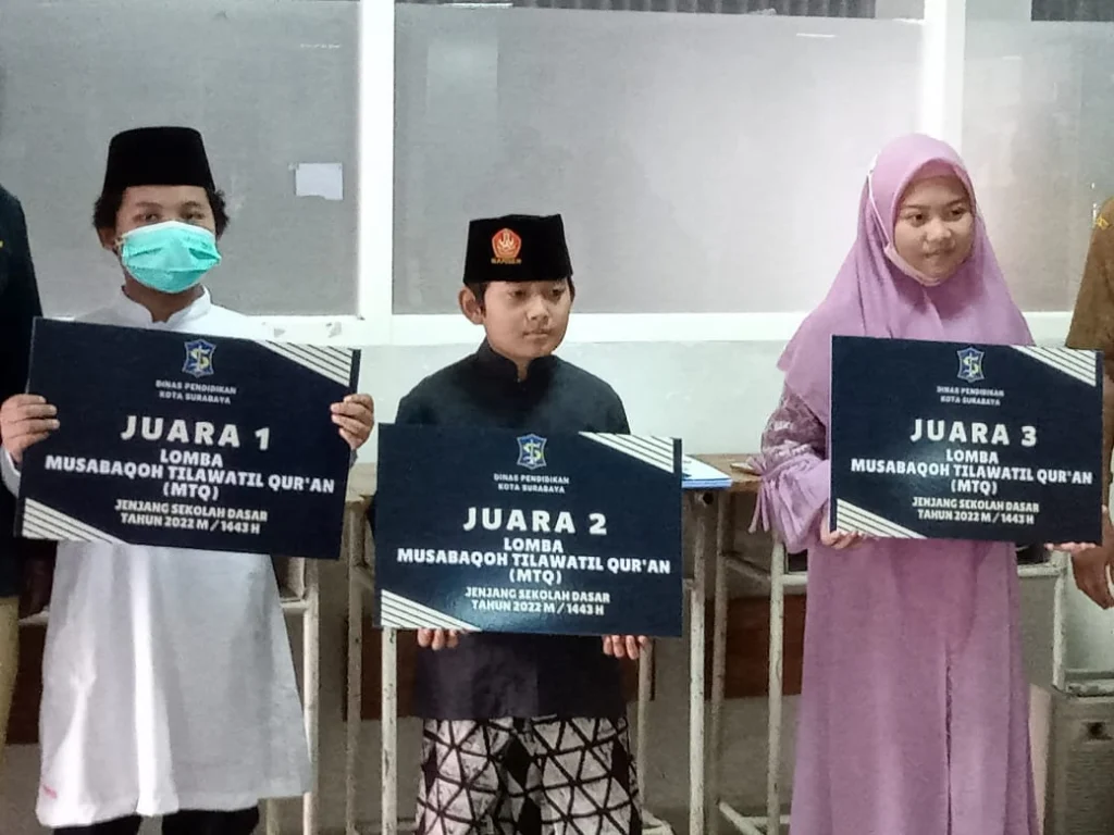 Siswa SD Muhammadiyah 16 Juara I MTQ Kota Surabaya