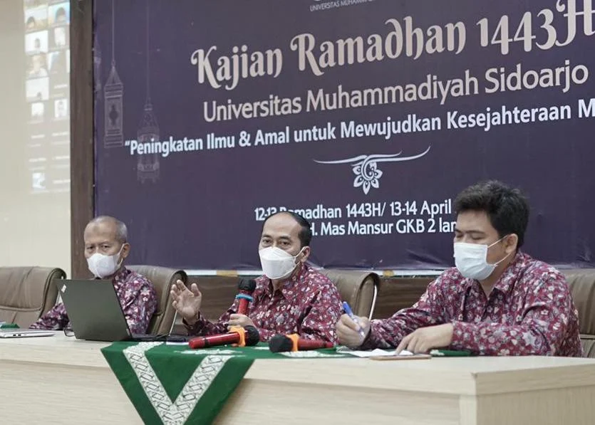 Rektor Umsida tentang  Hubungan Ilmu Qauliah dengan Kauniah
