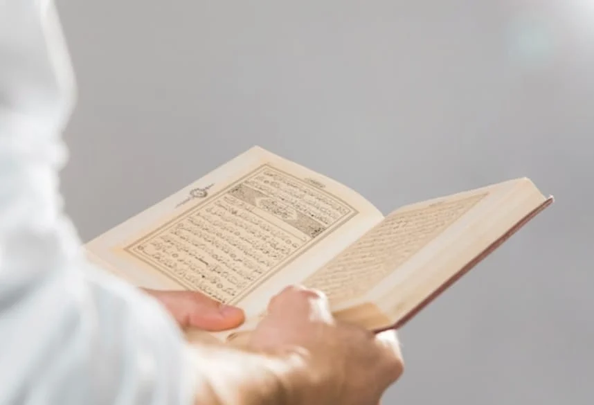 Al-Quran Lebih Berharga daripada Dunia