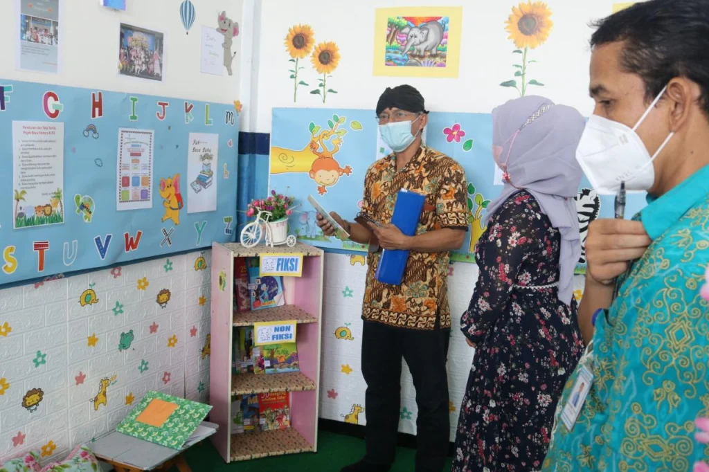 Jaga Budaya Literasi, Berlian School Aktifkan Zona Literasi