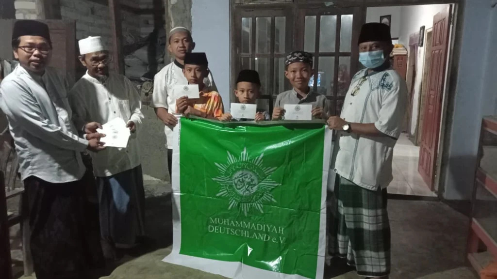 Muhammadiyah Deutschland e.V Salurkan Zakat ke Indonesia