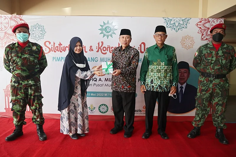 Warisan Abadi Turhan Husnan dalam Buku Takziyah Literasi