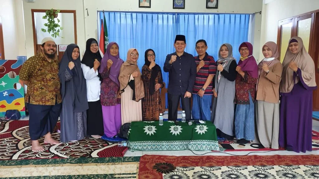 Sekjen MUI Berbagi Kiat Mengelola AUM agar Berkah