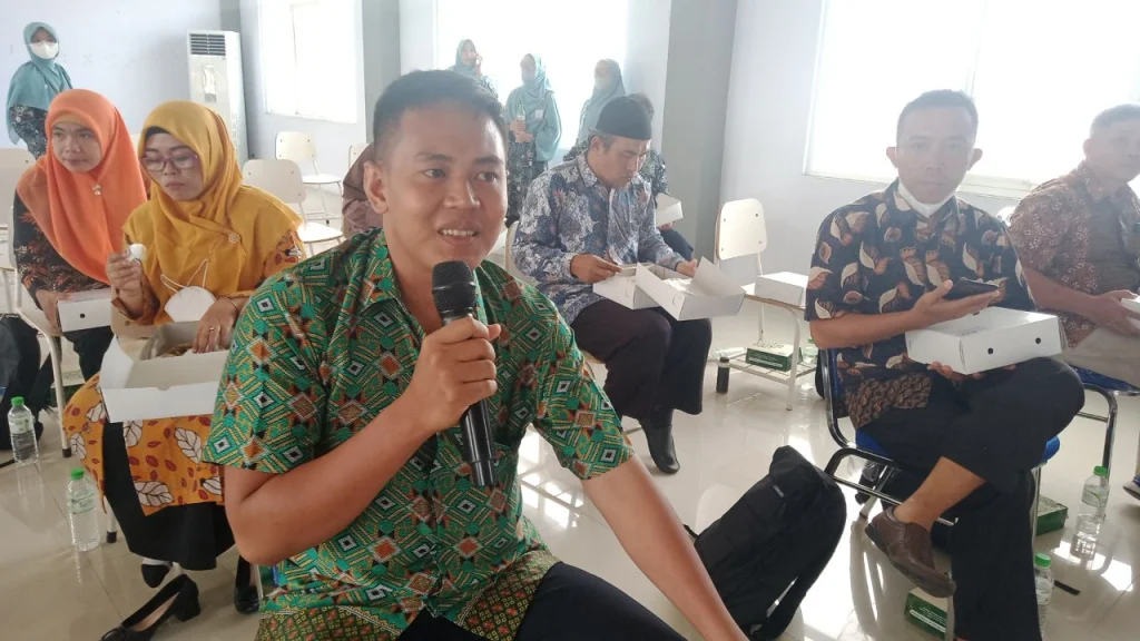 Melawan Tradisi Lokal, Baru Nikah Dua Pekan Harus Ikut Diksuspala