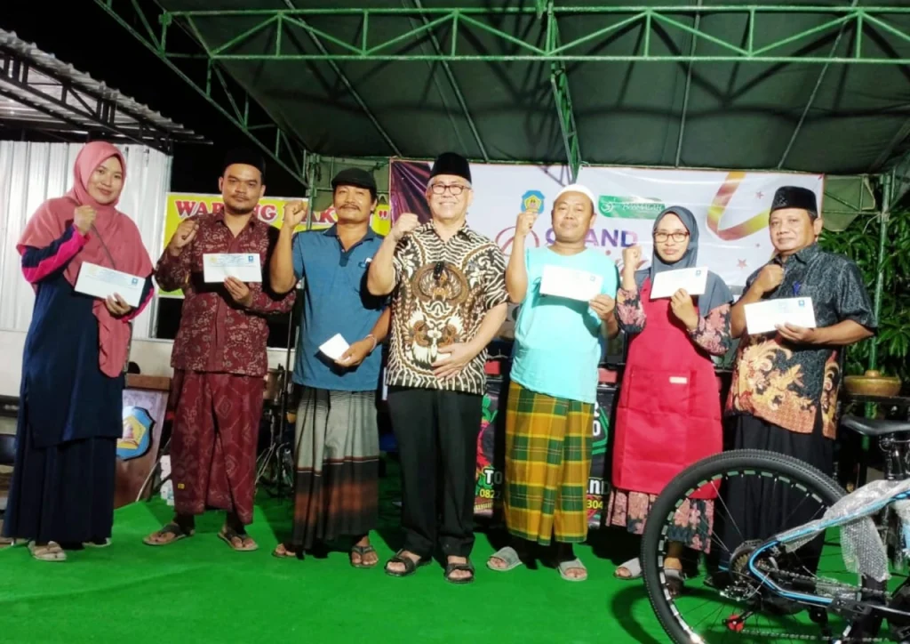 Zainudin Maliki Meresmikan Pertokoan BUMDes dan Swalayan Basmalah Sekaran