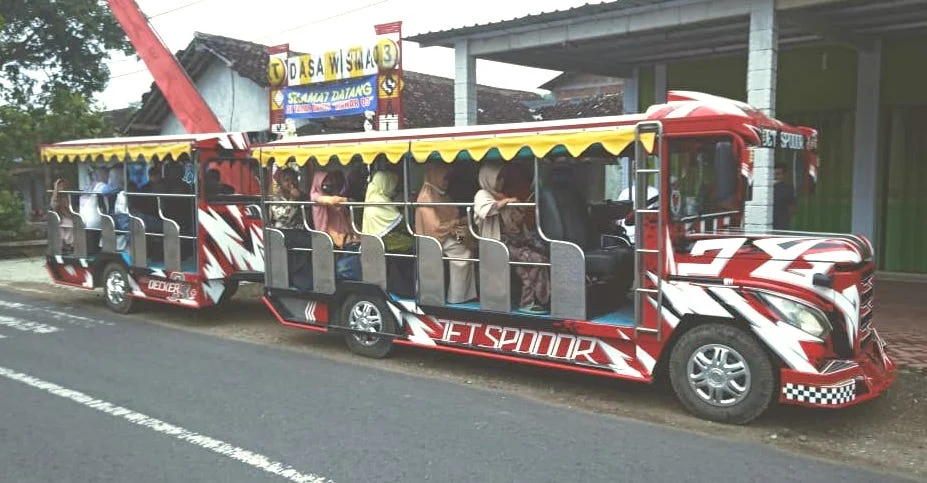 Naik Odong-Odong untuk Refleksi Milad Aisyiyah