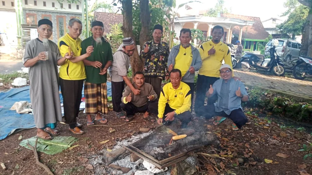 Rapat Majelis Tabligh sambil Bakar Ikan dan Jagung