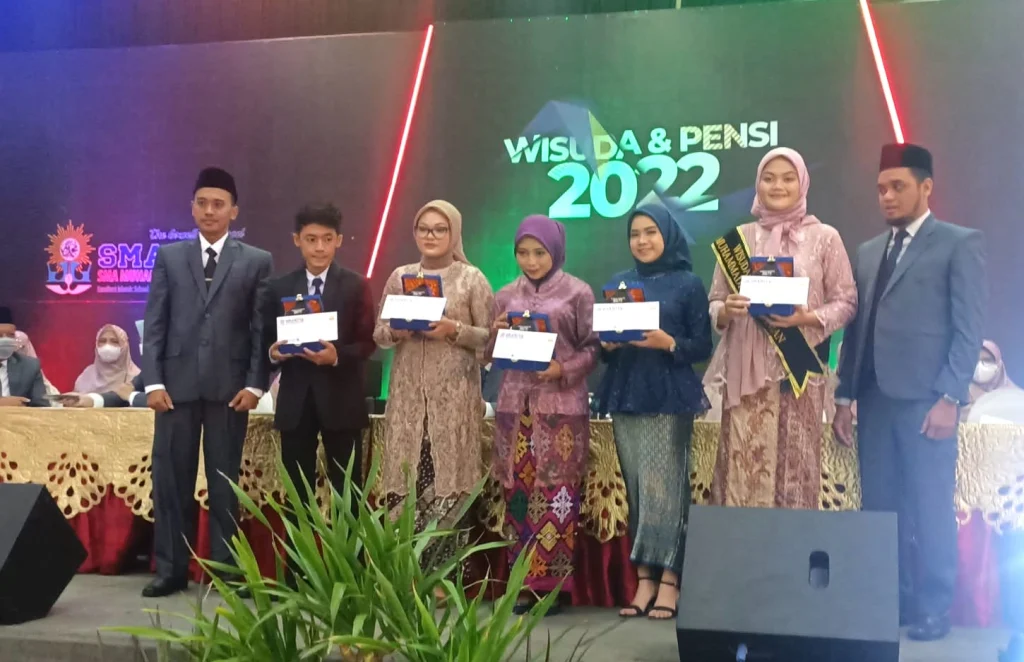 292 Siswa Smamita Diwisuda, Ini 10 Wisudawan Berprestasi