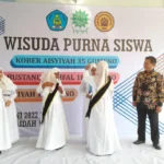 Tangis Bahagia Mengiringi Tilawah bil Ghaib Surat Al-Mulk