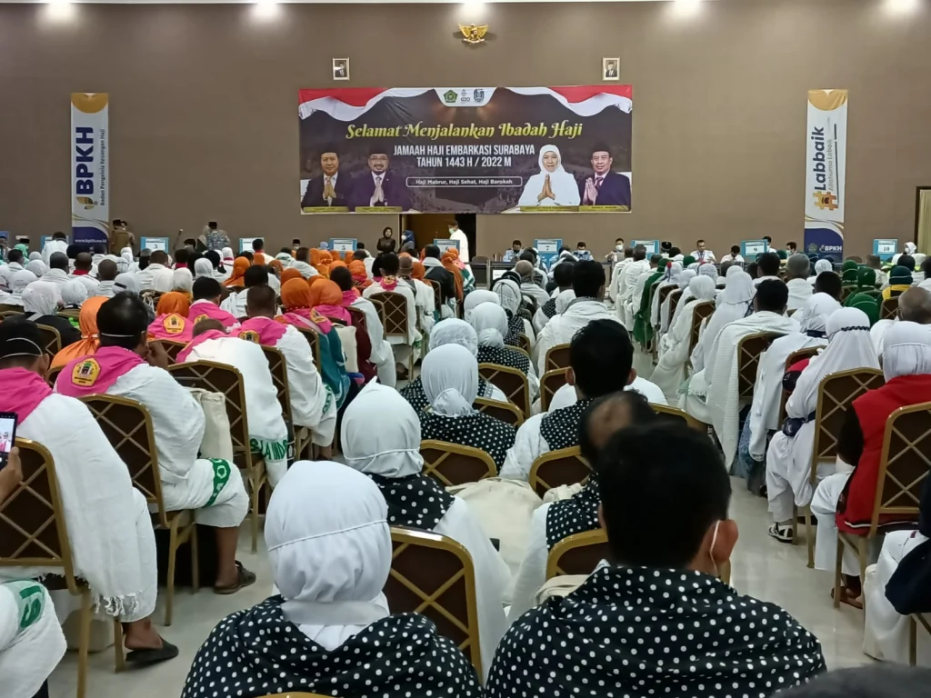 Wakil Bupati Gresik Terbang bersama 446 CJH Kloter 31 SUB