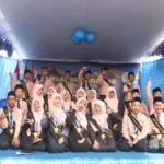 Wisuda di Halaman Gazebo Sekolah Kreatif Menganti, Sederhana tapi Penuh Kesan