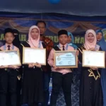 Sekolah Kreatif Menganti Wisuda Tujuh Penghafal Al-Quran Juz 30