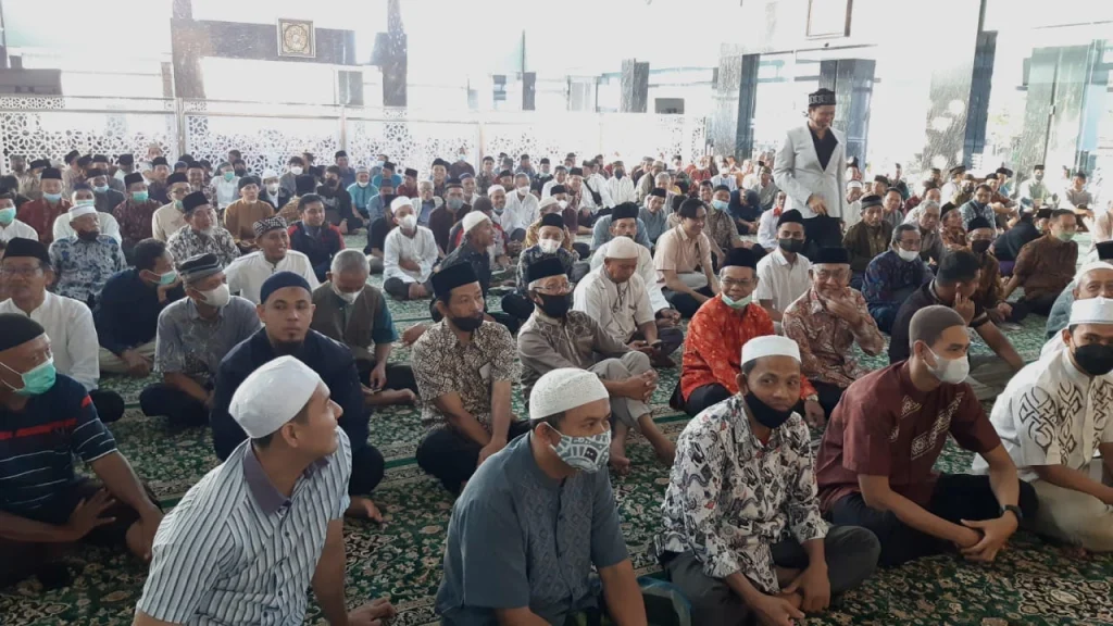 Jamaah Masjid Sujud Diingatkan Karakter Internet yang ‘Khalidina fiha Abadan’