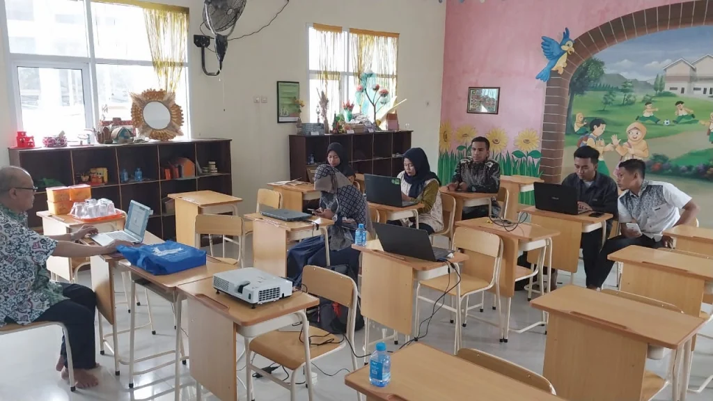 Pembinaan SDMM di SD Mutu Bawean: Dari Kurikulum hingga Teknologi Informasi