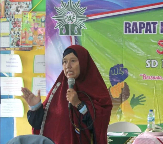 Jangan Mencampur-adukkan Urusan Keluarga dengan Sekolah