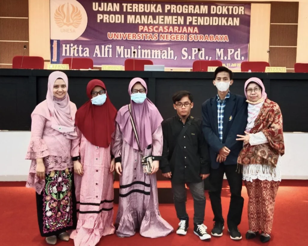 Mengikuti Ujian Terbuka Doktor Ibu Rumah Tangga, Ini Harapan 4 Penyandang Disabilitas