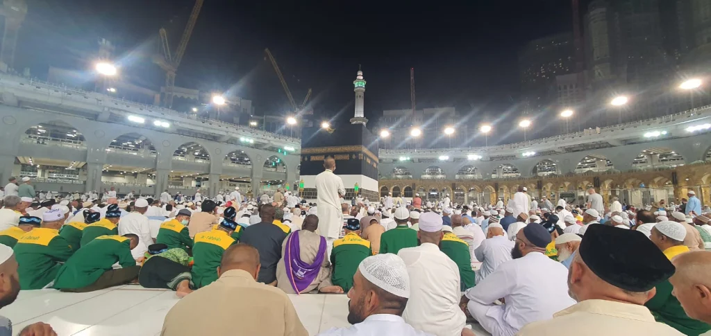 Pesan Khatib Masjid Al-Haram: Jangan Tertipu Gemerlap Dunia