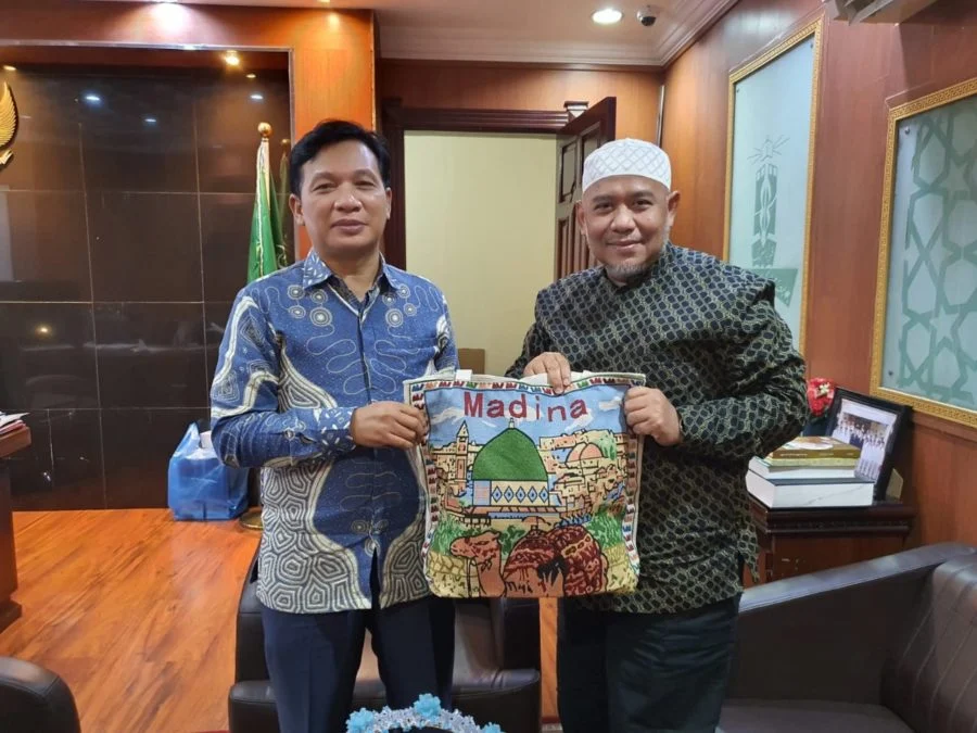 Ternyata Kepala Sekolah Indonesia Jeddah Arek Lamongan Asli