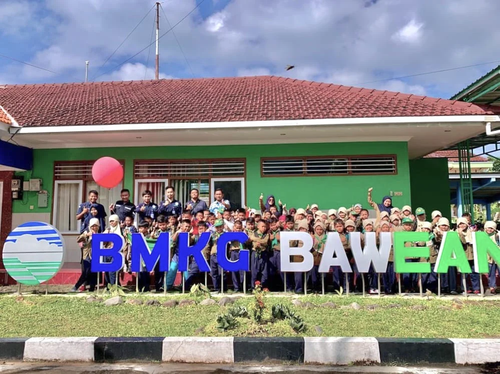 SD Mutu Ajak Siswa Fieldtrip ke Kantor BMKG Bawean