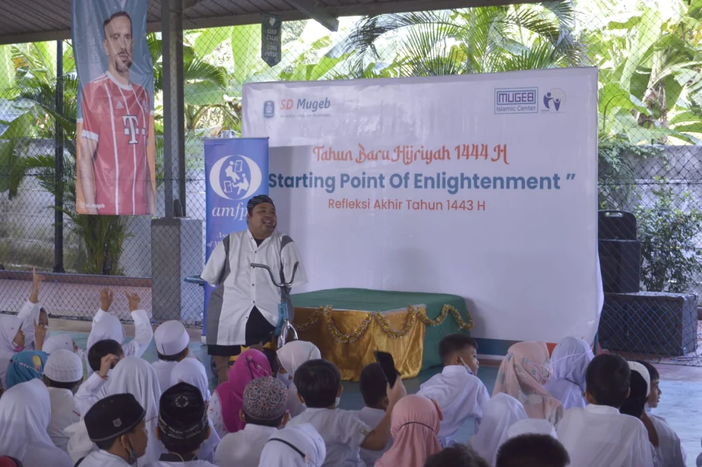 SD Mugeb Rayakan Tahun Baru Hijriah bersama Pelukis dengan Kaki