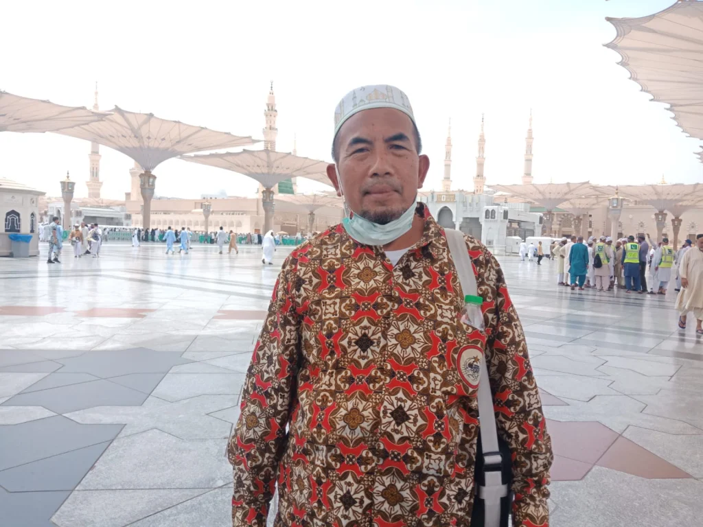 Kisah Satpam Naik Haji, Pernah Menangkap Karyawan Pencuri Udang