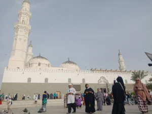 Mengunjungi Masjid yang Kali Pertama Dibangun Nabi SAW