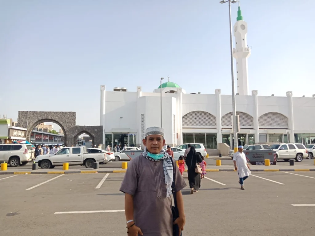 Keunikan Masjid Bilal bin Rabbah, Dilengkapi Shopping Center