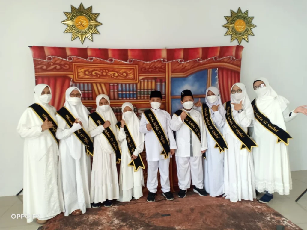 Guru-Siswa SDMM Ini Kompak Lulus Hafalan Quran