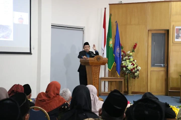 Guru Besar ITS Ini Mengajak Pesantren Muhammadiyah Ngaji Alam Semesta
