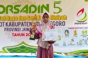 Juara I Baca Puisi Porsadin Bojonegoro, Siswa SDM 3 ICP Sumberrejo Melaju ke Provinsi