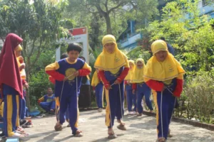 Sekolah Kreatif Menganti Semarakkan Kemerdekaan dengan Lomba Ini