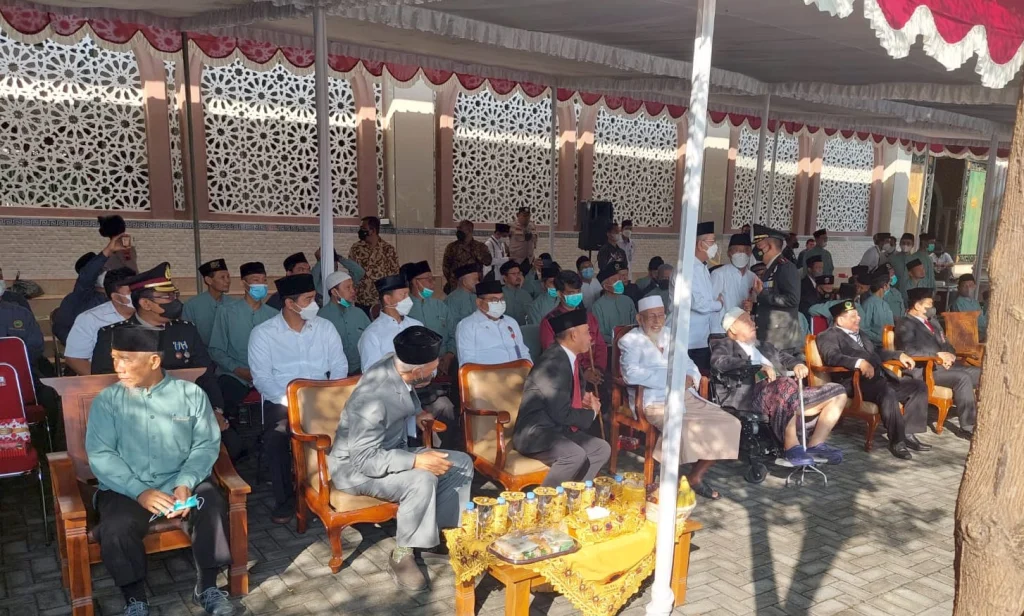 Menko PMK Muhadjir Effendi Upacara 17 Agustus di Pesantren Ngruki