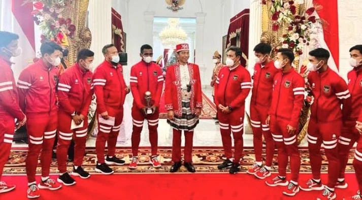 Bangga Diterima Presiden di Istana, Dua Pemain Timnas U-16 dari SMAM 7 Yogyakarta
