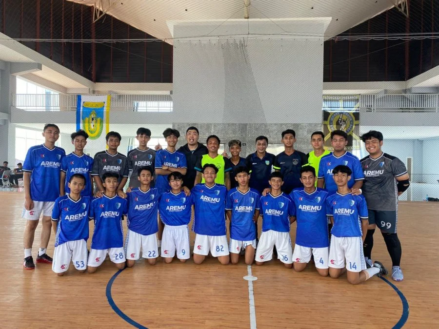 Pemain Gresik United ke Smamsatu, Supporter Aremu Dapat Kejutan Ini