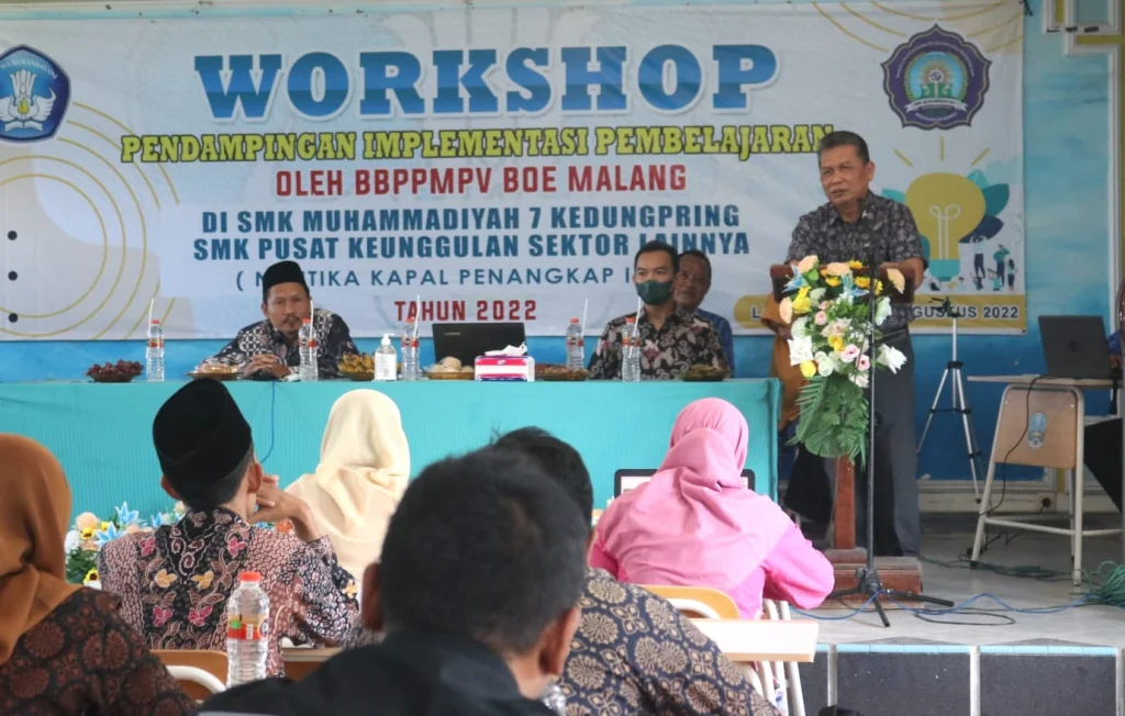 16 SMK Swasta Se-Lamongan Mengikuti Workshop Pendampingan Implementasi Pembelajaran