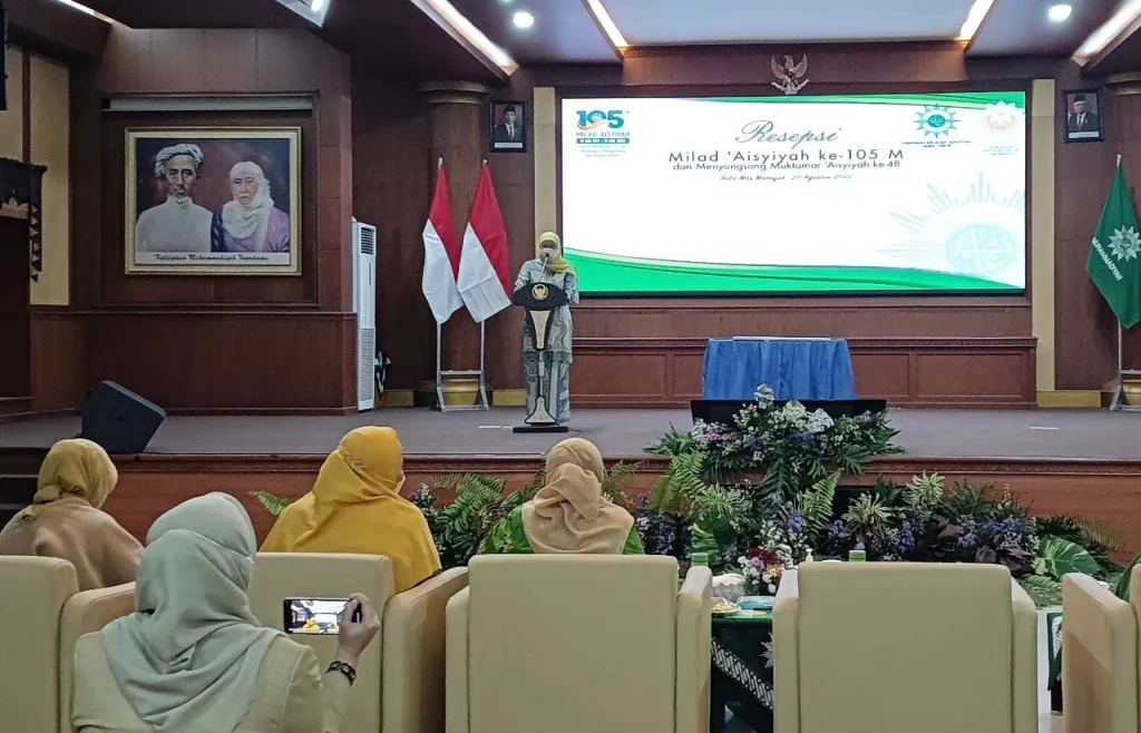 Di Acara Aisyiyah, Gubernur Jatim Tafsirkan Dua Ayat Ini