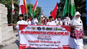 MIM Kendalkemlagi Meramaikan Karnaval HUT RI Tingkat Desa