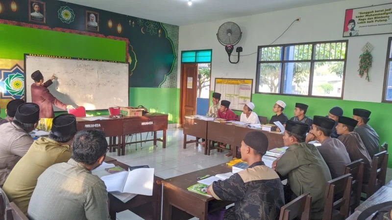Siapkan Kader Ulama, Santri MBS Tanggul Perdalam Ilmu Alat Al-Quran