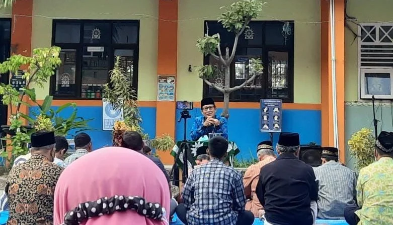 Allah Memuliakan Manusia, Menciptakan dengan Empat Sumpah