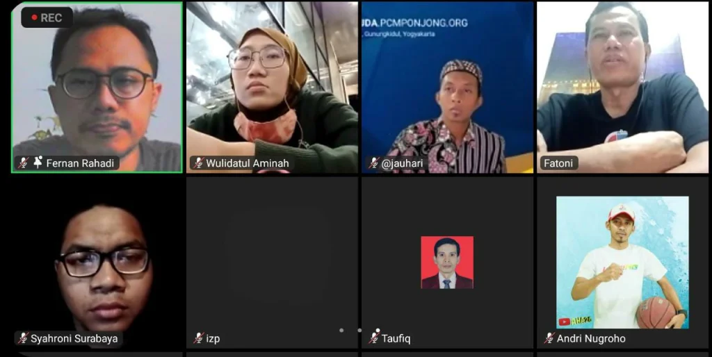 Tak Bisa Melihat, Pembaca PWMU.CO Ini Tertarik Banget Menulis