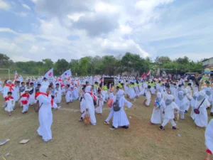 MIM 16 Ponpes Karangasem Manasik Haji ‘Internasional’