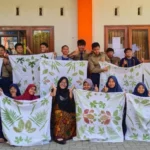 Membuat Batik Ecoprint Teknik Pounding ala SMAM 1 Trenggalek