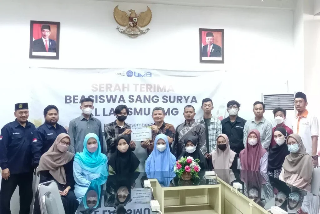 15 Mahasiswa UMG Menerima Beasiswa Sang Surya Lazismu