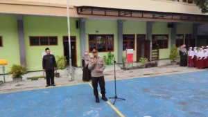 Sosialisasi Antibullying, SD Mudisa Jember Undang Polisi
