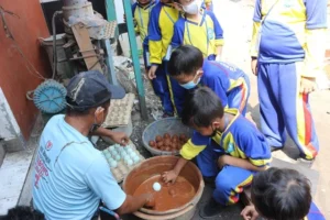 Rahasia Telur Asin Aneka Rasa di Kampung Bebek